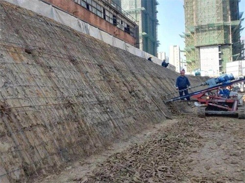 城子河建筑边坡支护